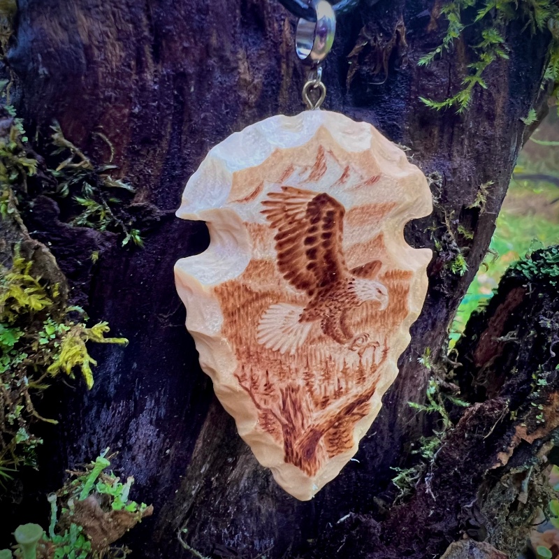 arrowhead pendant with bald eagle
