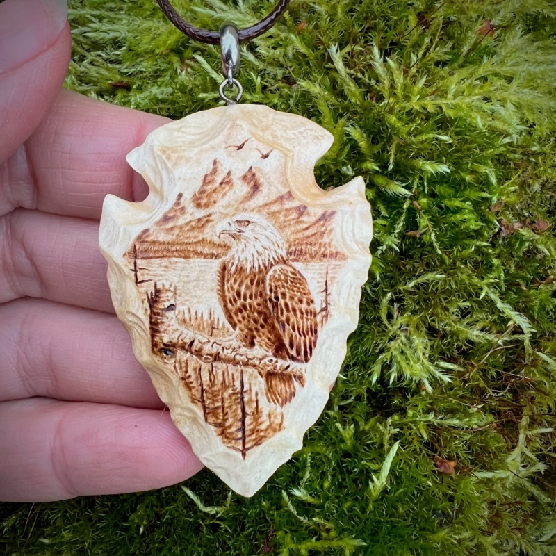 arrowhead pendant with bald eagle