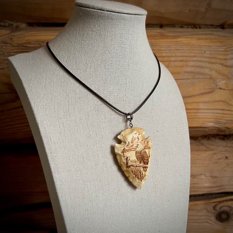 arrowhead pendant with bald eagle
