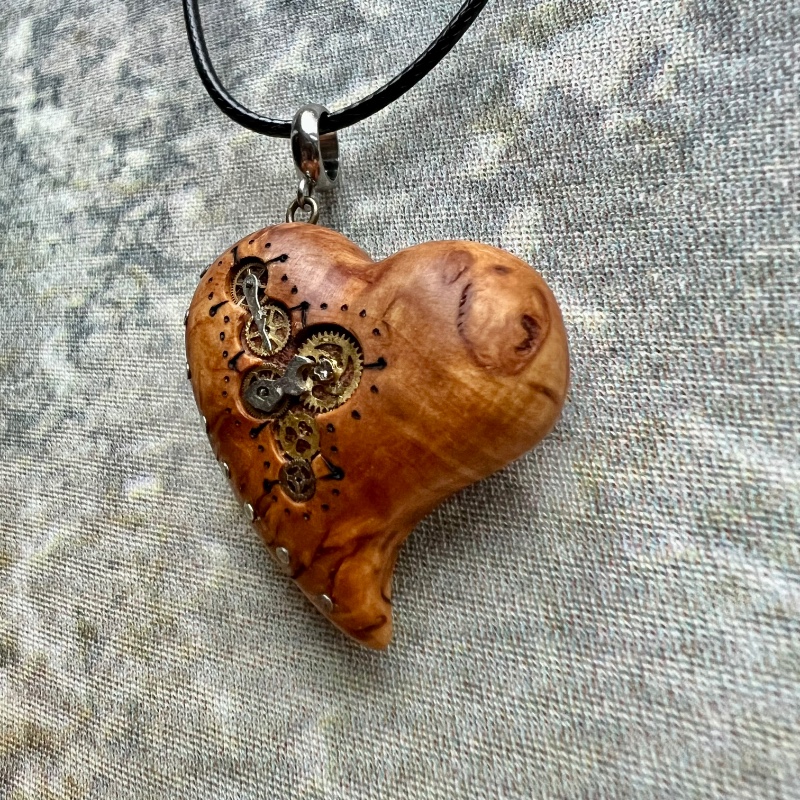 small steampunk heart pendant