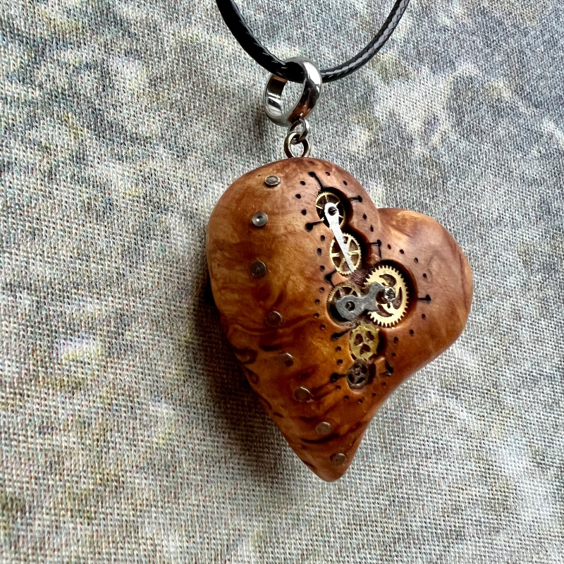 small steampunk heart pendant